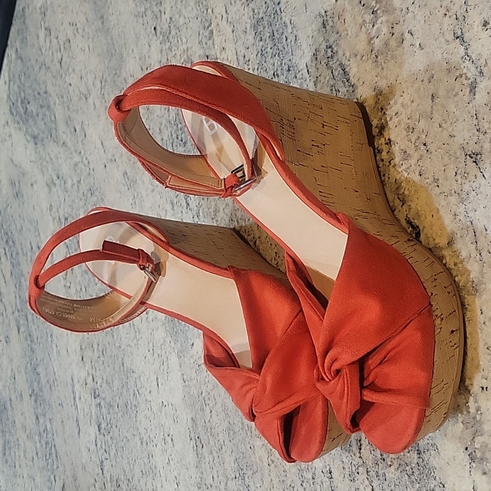 BP Womens Size 8.5 Faux Suede Strappy Heels Cork Platform Wedge Coral/Red